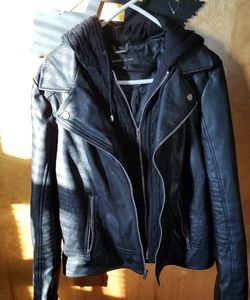 Ladies leather jacket with removable hood